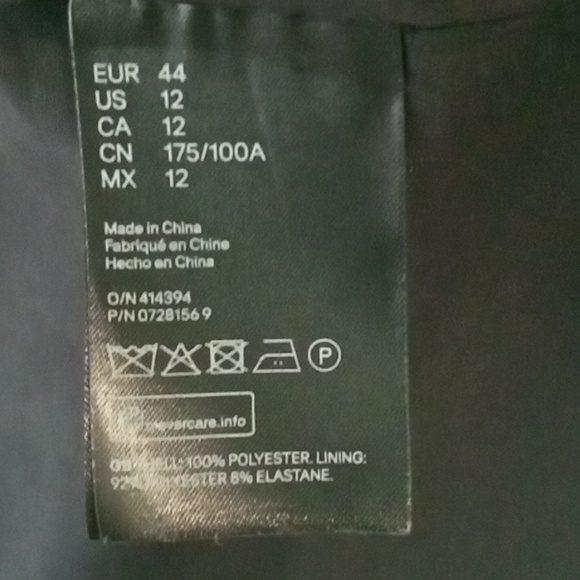 H&M Classic black pant and blazer suit, trousers size 16 , blazer size 12 - Picture 4 of 10